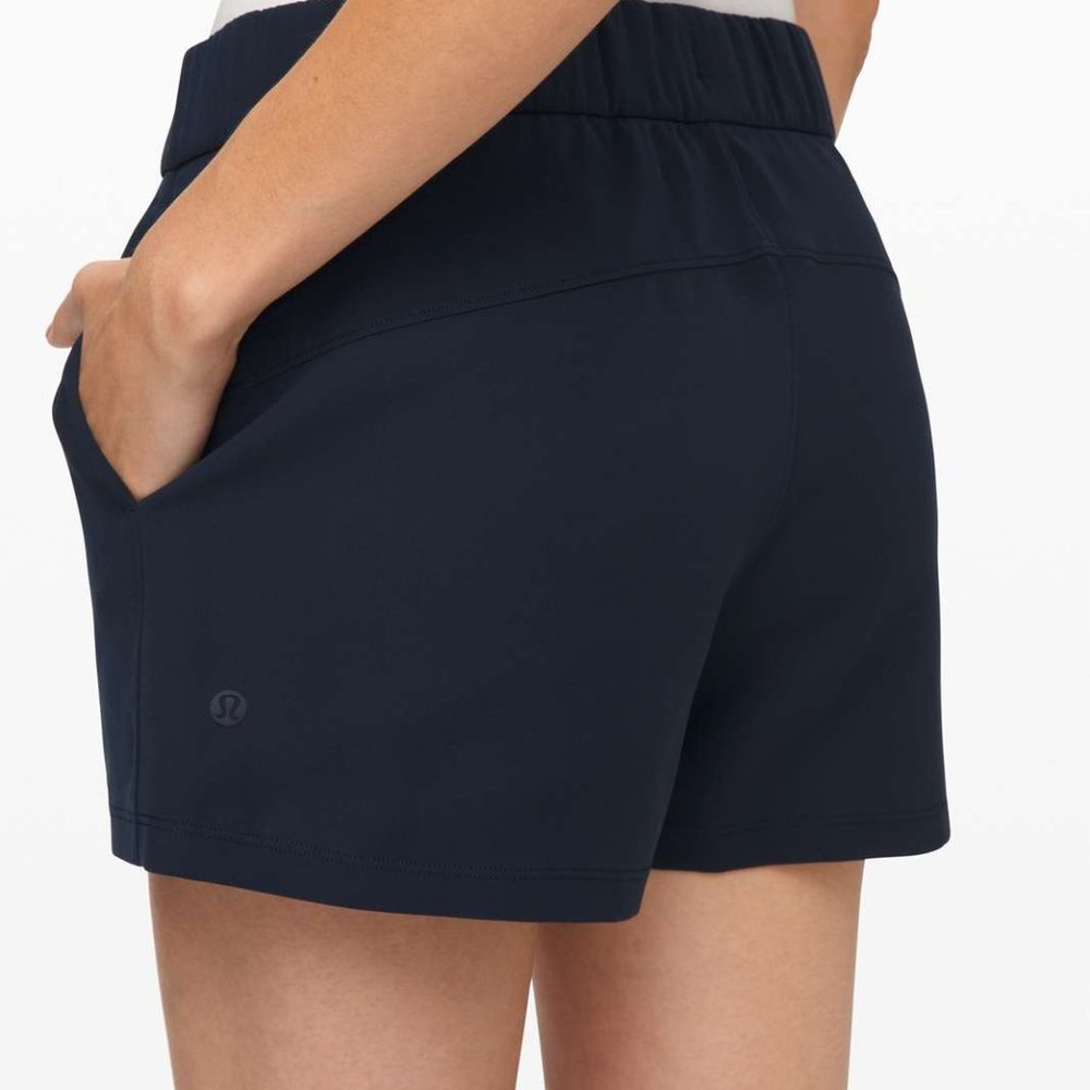 Lululemon On The Fly Short